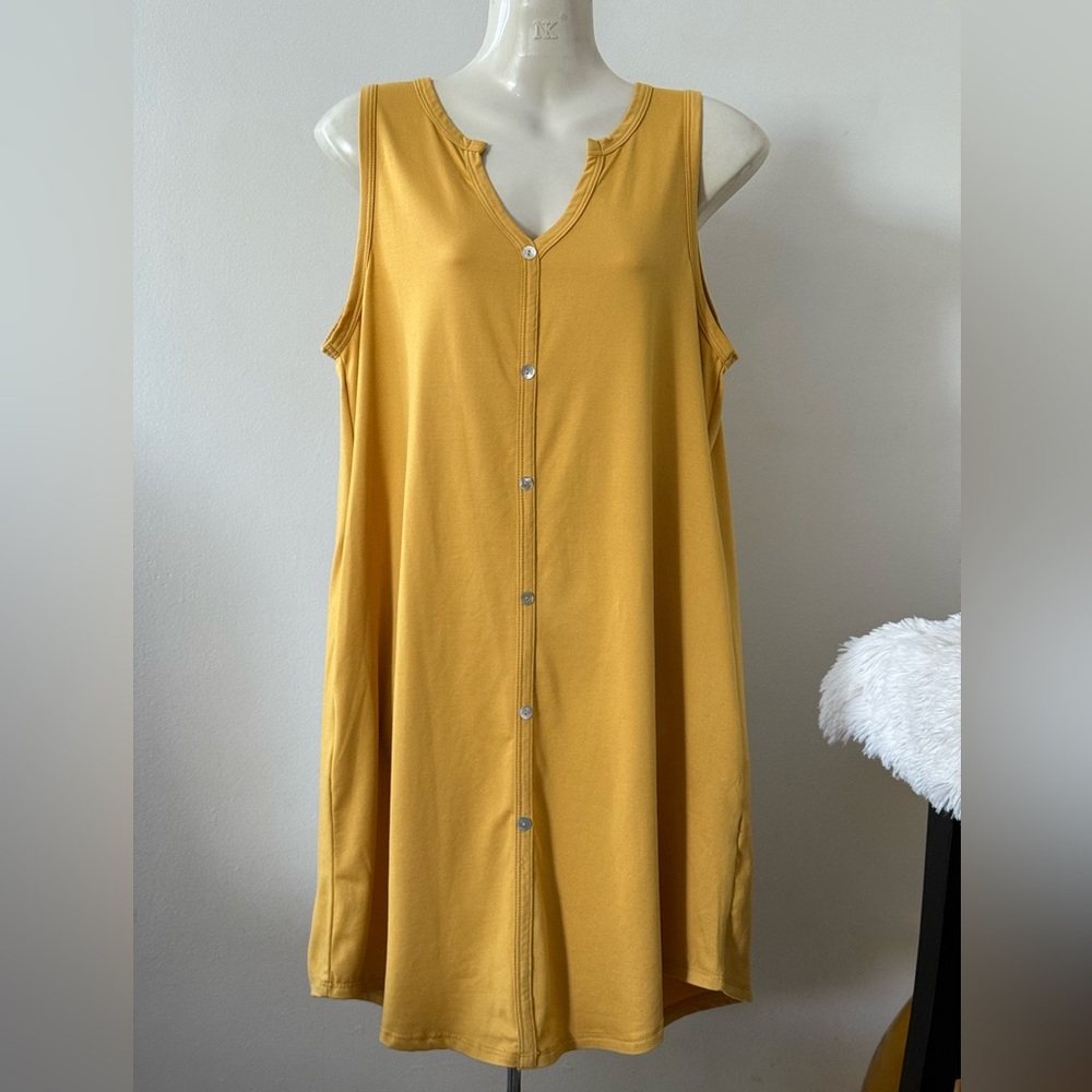 Yellow Sleeveless Summer Dress. Buttons esthetics only, they are fixed. Small.